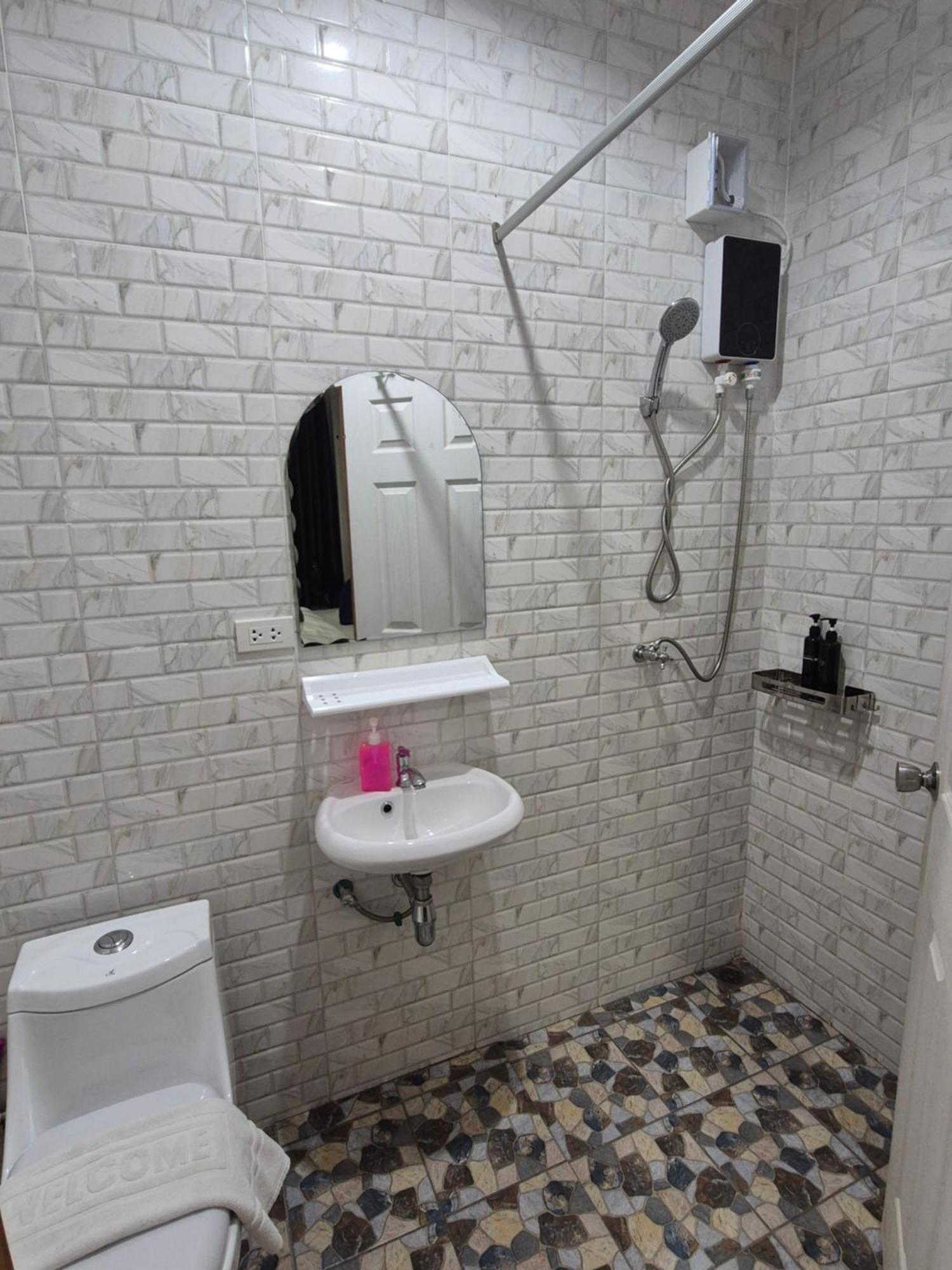 Dorothys Otel Pattaya Dış mekan fotoğraf