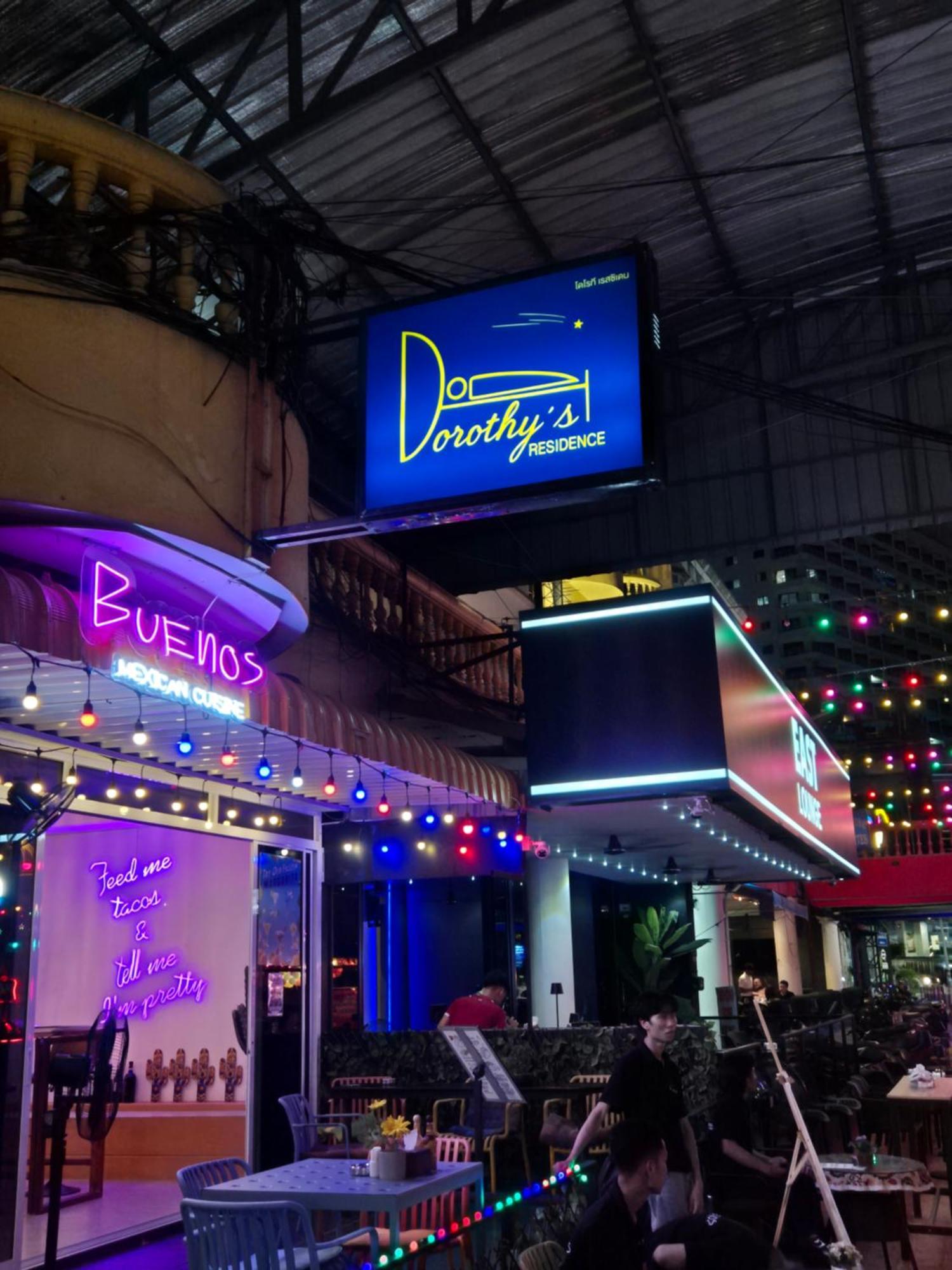 Dorothys Otel Pattaya Dış mekan fotoğraf